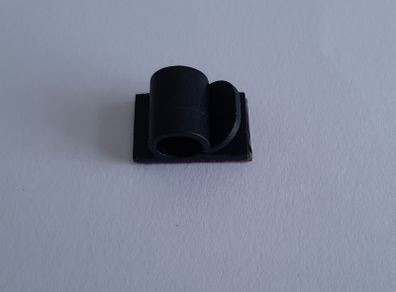 Cable clips