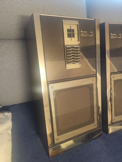 Mitsubishi SS-100 vintage 100 Watts 8 ohms bookshelf speakers
