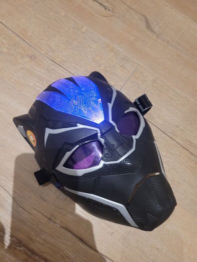 kids black panther ligh up mask