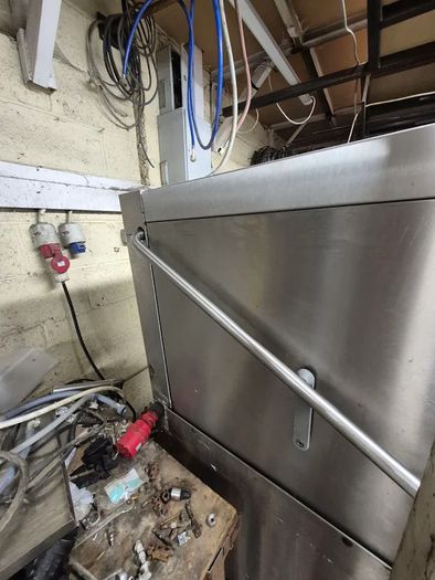 Hobert PassThru Dishwasher