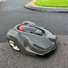Husqvarna Robot Mower