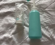 Perineal spritz