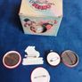 1988 vintage Dandy Beano collectable mug and badges Image 2