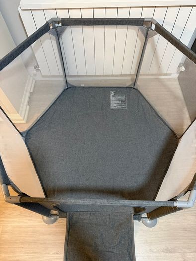 Babylo Hexagonal Playpen with Zip Door - Grey