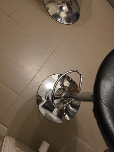 bar stool