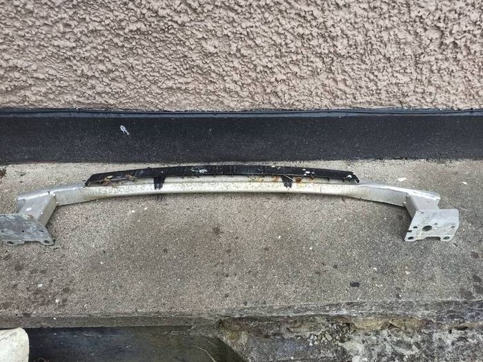 Megane MK3 rear bumper support