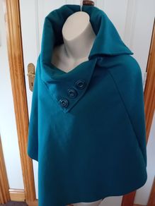 Beautiful Teal Poncho / Pull over