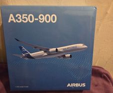 Brand New Airbus A350-900 1:400 scale model