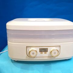 Food dehydrator