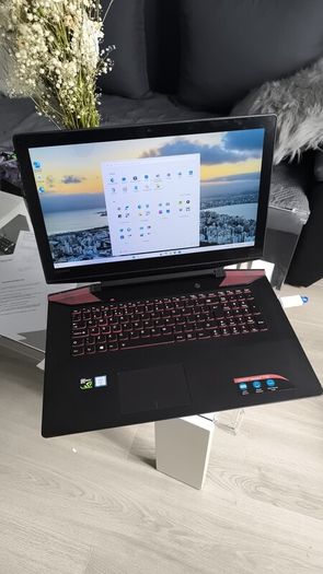 Lenovo Y700 16GB ddr 512 GB m2 SSD 4GB graphic card