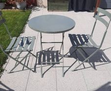 bistro table