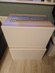 2 Besta storage units