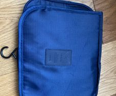 Brand NEW Temu Cosmetics Travel Bag