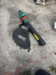 leaf blower