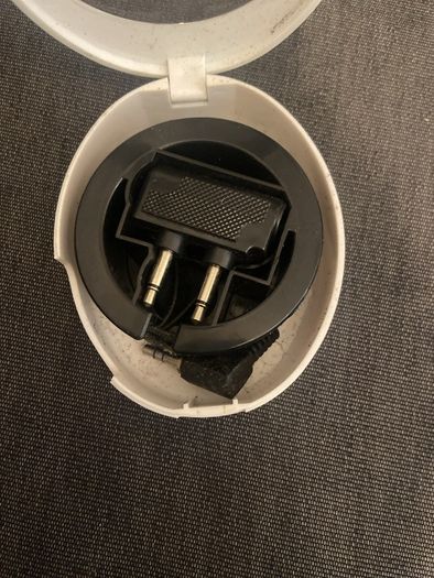 earphones
