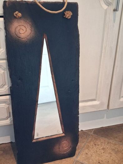 Slate effect mirror