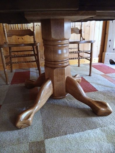 Oak Dining Table & Chairs