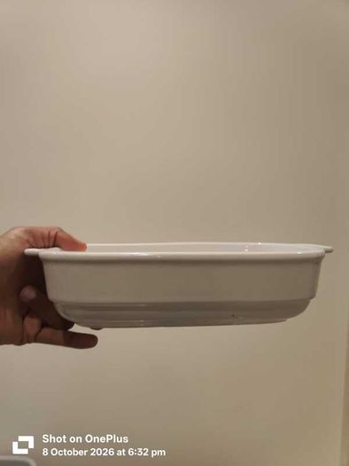 Kitchenware & Dining Bundle - Spice Jars, Cutter, Baking Dish, Cutlery