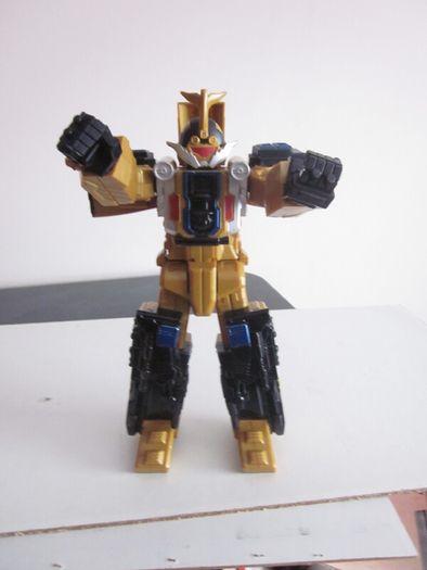 Power Rangers Morphers Beast Wrecker Zord Action Figure