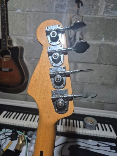 Sunn Mustang ( 70s Fender India) BASS