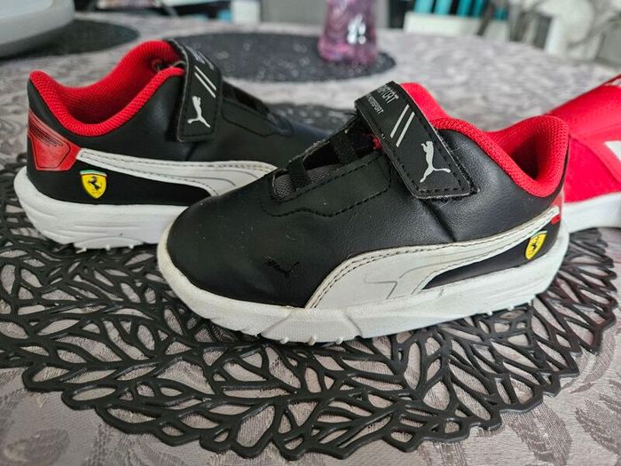 Kids runners ADIDAS, PUMA size 6/23