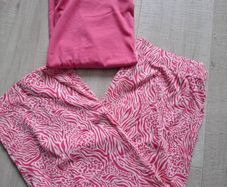 New Crop pyjama set Size S