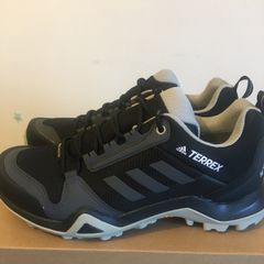 Boots Adidas UK 6