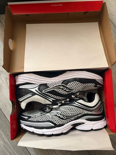 Saucony ProGrid Omni 9