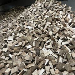 Seasoned Hardwood Logs