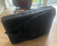 massage table