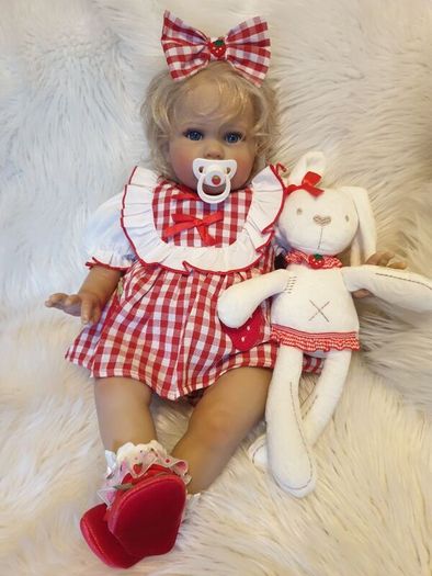 Reborns By Laura.  Stunning 23inch, 7lb Reborn Doll.  Welcome To View
