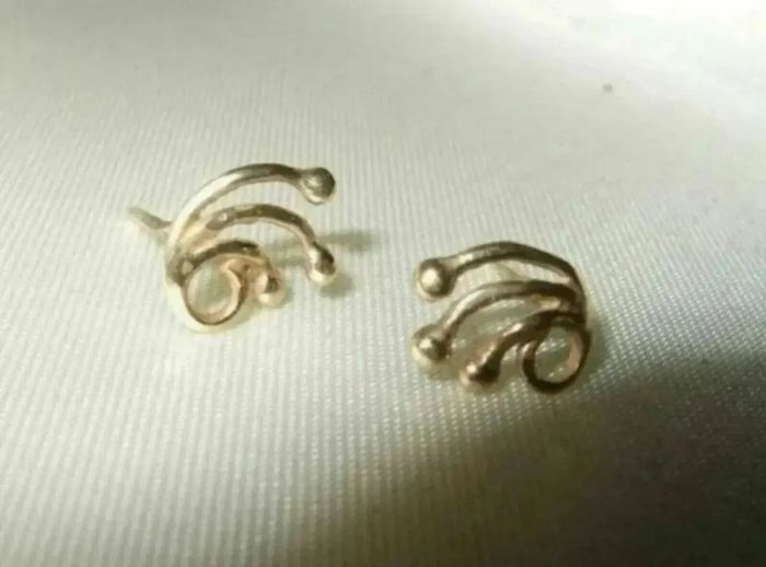 Vintage 9ct Gold Earrings