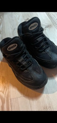 Kids Runners Size UK13.5 Duo