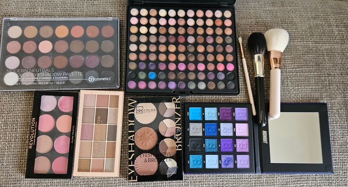 Eyeshadow's