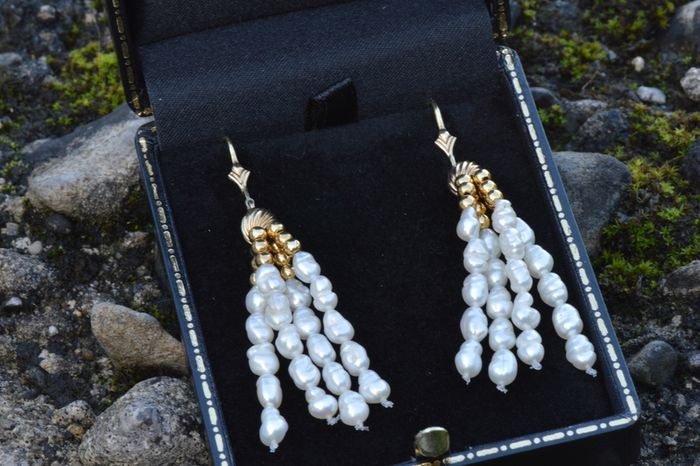 Vintage 1940s Pearl Drop Earrings - 14ct Gold