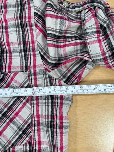 Quicksilver Button Up Short Sleeve Shirt Pink Plaid Sz Small - Pearl Button