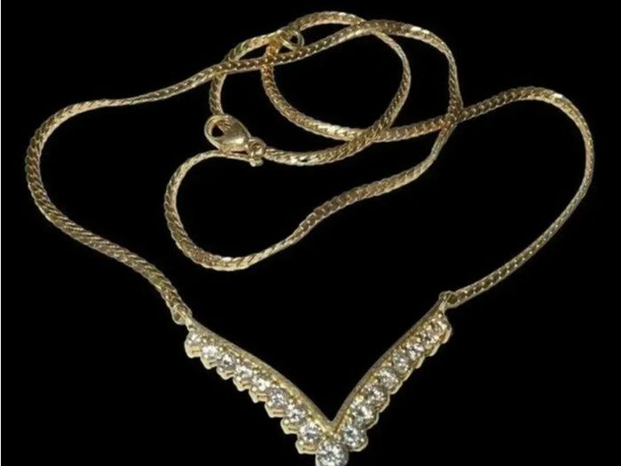 Vintage 18ct Yellow Gold Diamond Necklace