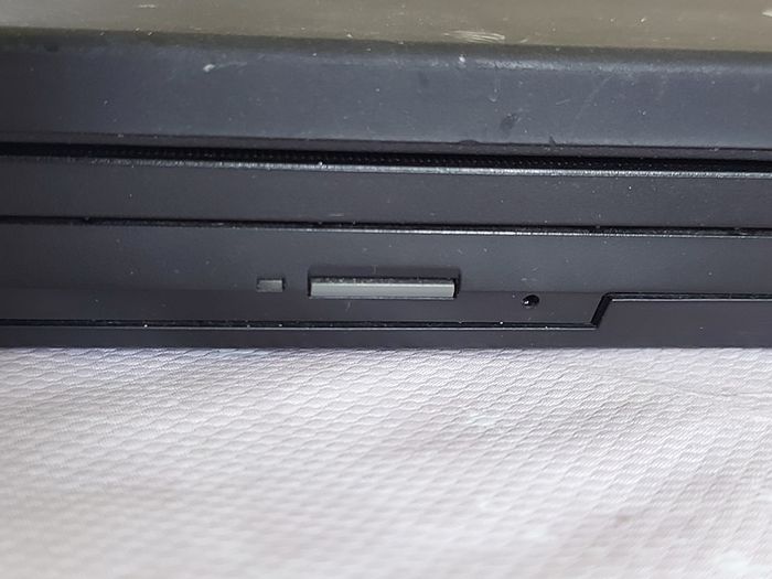 Lenovo Thinkpad T410, Intel Core i5 CPU M 520, 2.4GHz, Windows 10, 4GB Ram, 160GB HDD, Microsoft Edge, Chrome and VLC