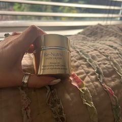 Estee Lauder Re-Nutriv Regenerating Youth Creme.  50ml, Nee