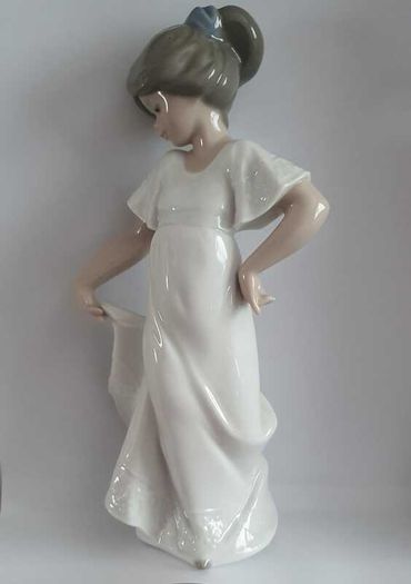 Nao Figurines
