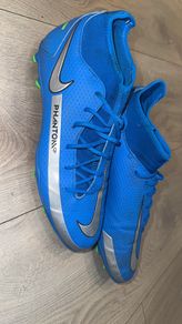 Nike Phantom Football Boots /Shoes