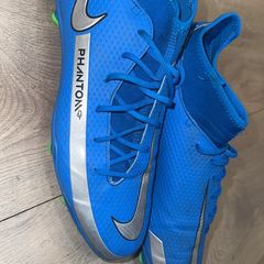 Nike Phantom Football Boots /Shoes