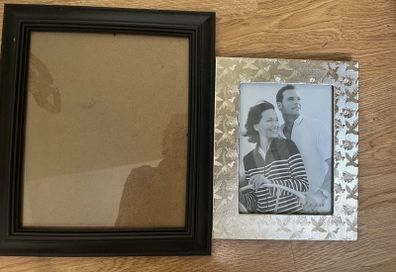 2 Picture Frames