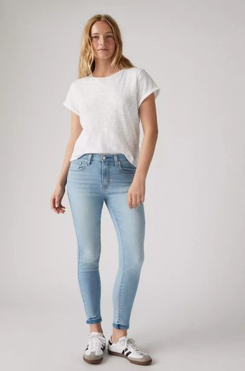 Levis Brand new women 721 High Rise Skinny Jeans Colour: Emblem Of Story - Blue, size 25