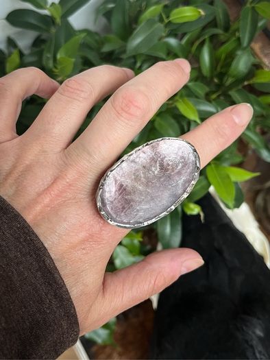 1 Stunning Purple Mica Stone  Lepidolite Meditation Reiki Crystal Dystopian Ring Size 8