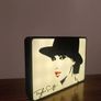 Taylor Swift Lightbox Image 4