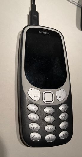 nokia 3310 with charger