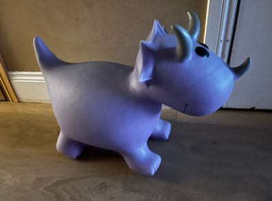 Inflatable dino