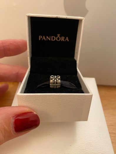 Pandora silver gift box