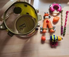 B. toys Parum Pum Pum